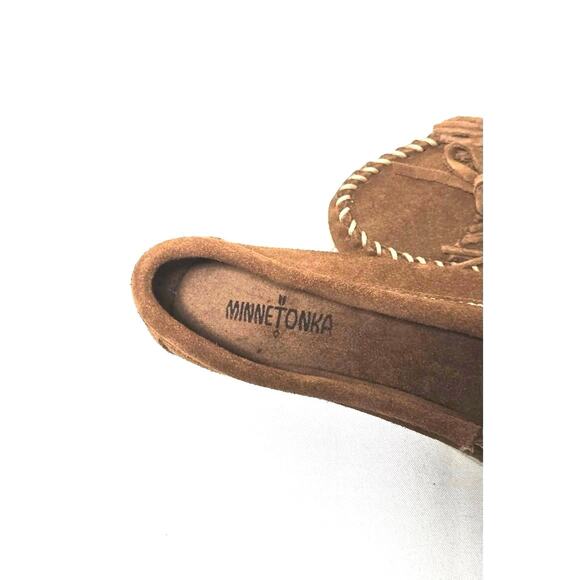 Women’s Minnetonka Suede Kitty Hardsole - Picture 5 of 8